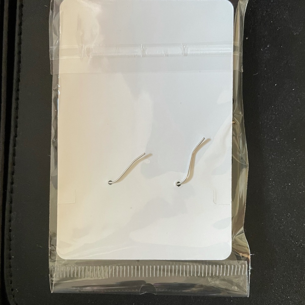 Pickachu Earings - image 3